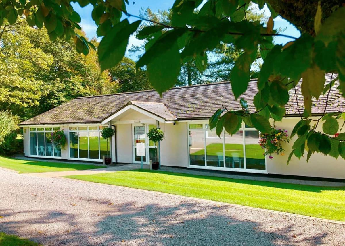 Hotel Woodovis Park Tavistock  Exterior foto